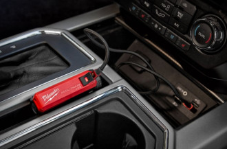 Акумулятор Li-Ion Повербанк 2,1А PPS-301 с зарядним пристроєм USB L4 MILWAUKEE 4932493335